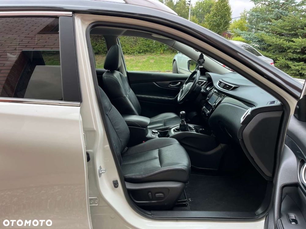 Nissan X-Trail 1.6 DCi Tekna 4WD - 23