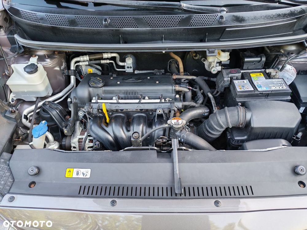 Hyundai ix20 1.4 blue Comfort - 18