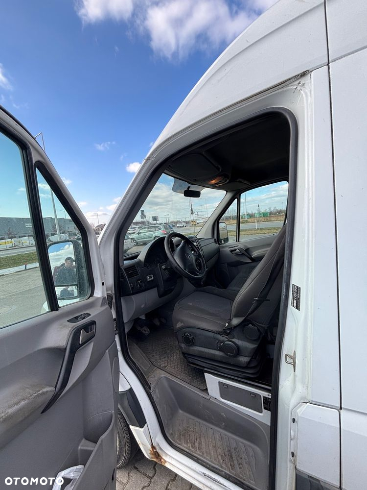 Mercedes-Benz Sprinter - 5