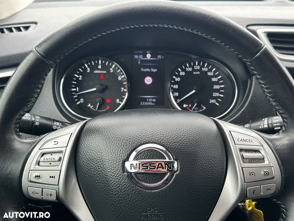 Nissan Qashqai 1.6 DIG-T N-Connecta - 9