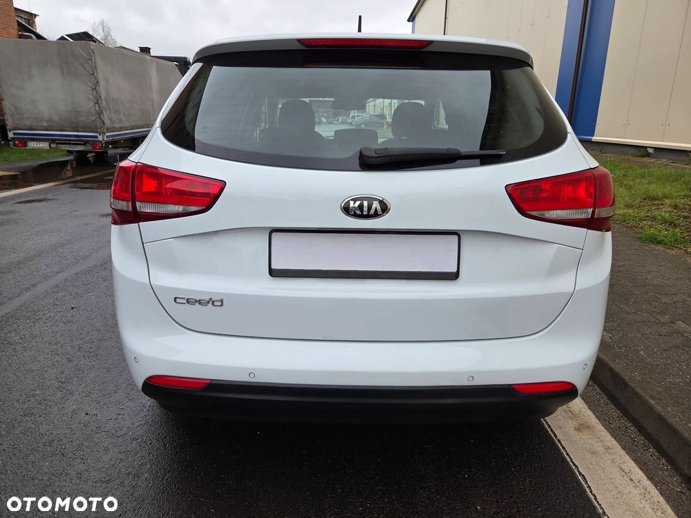 Kia Ceed 1.6 GDI Business Line - 6