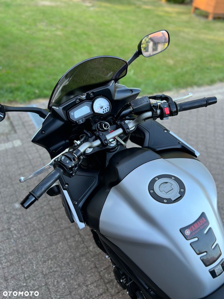 Yamaha FZ8 - 26