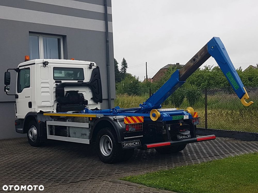 MAN TGL 12.220 HAKOWIEC SKIBICKI 4x2 KLIMA HAKOWIEC DO KONTENERÓW MANUAL 12T POD KONTENERY - 7