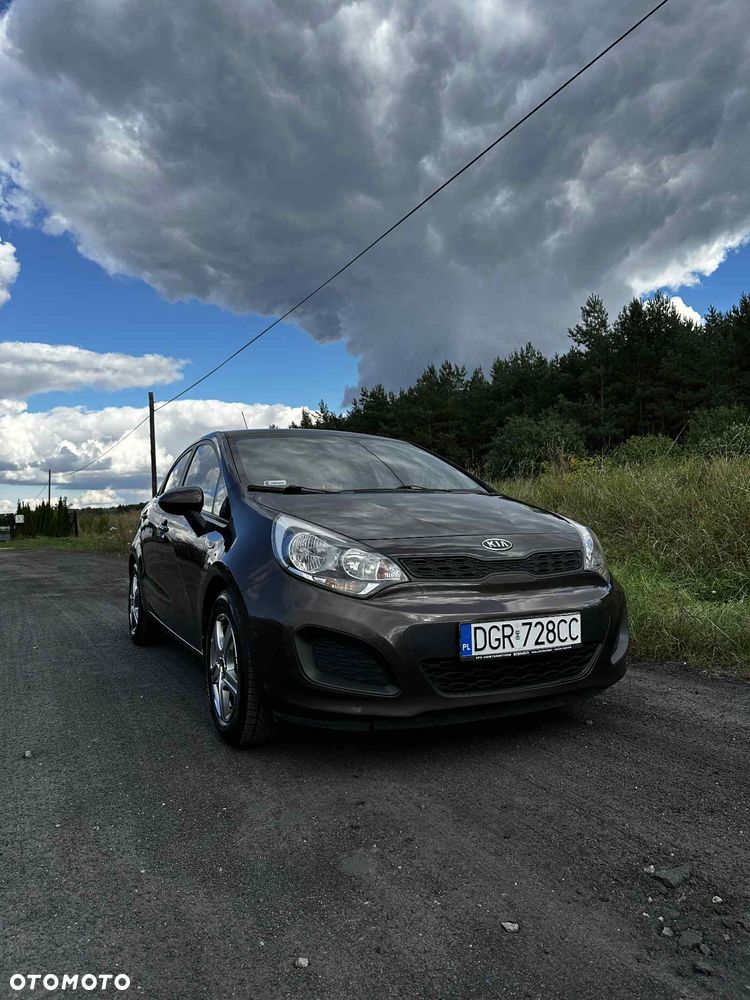 Kia Rio - 2