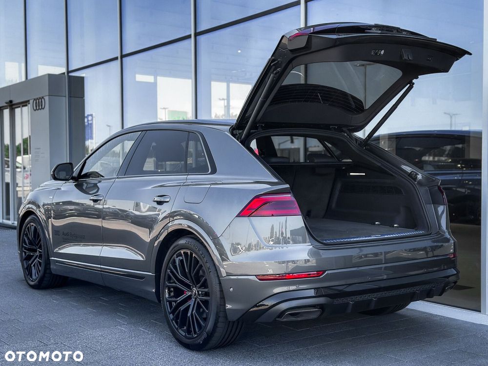 Audi Q8 - 9