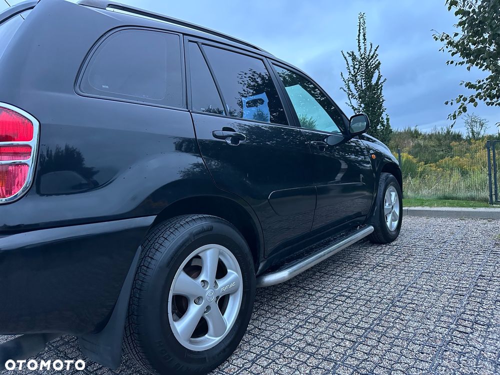 Toyota RAV4 2.0 D-4D 4x4 - 11