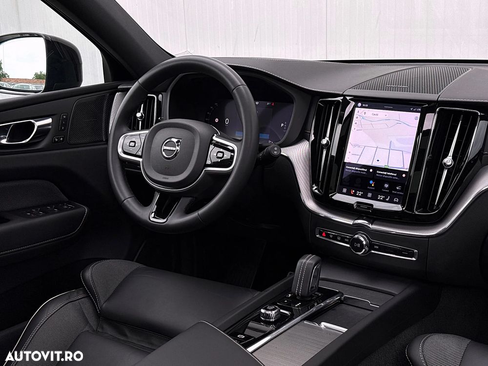 Volvo XC 60 B4 D AWD Plus Dark - 19
