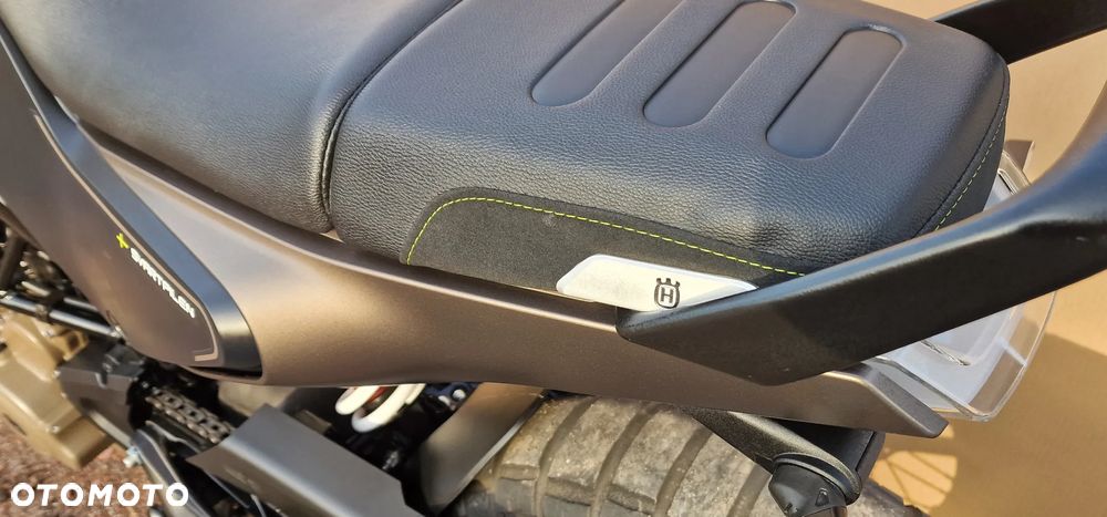 Husqvarna Svartpilen - 11