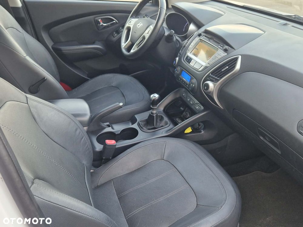 Hyundai ix35 2.0 CRDi 4WD Premium - 10