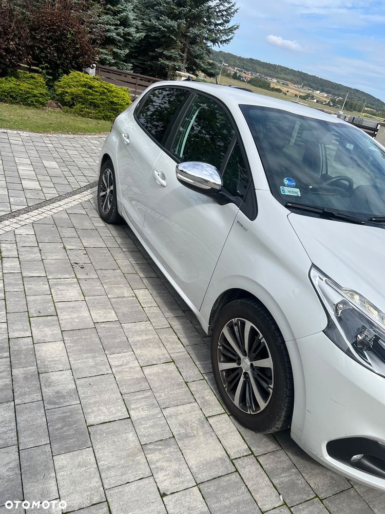 Peugeot 208 1.2 PureTech Style - 10