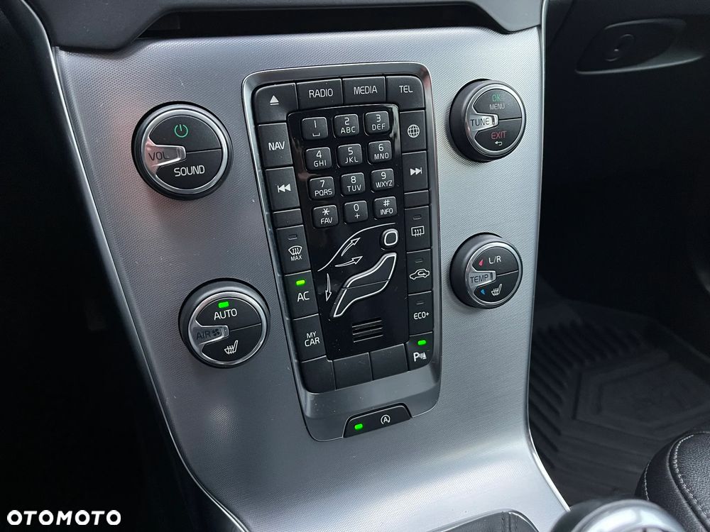 Volvo V40 T3 Drive-E Inscription - 22