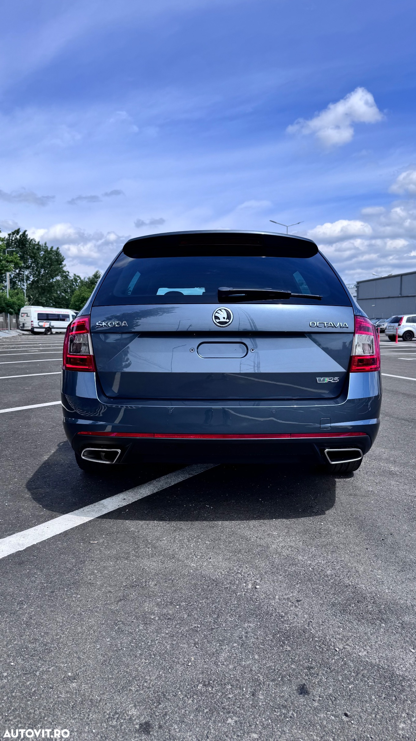 Skoda Octavia 2.0 TDI RS - 8