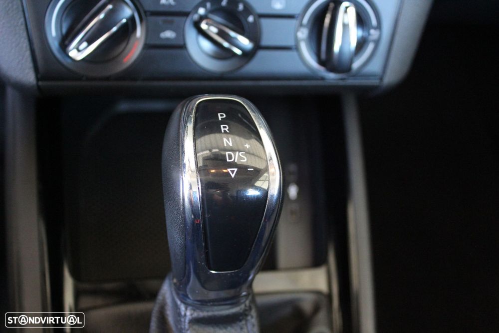 Skoda Kamiq 1.0 TSI Ambition DSG - 29