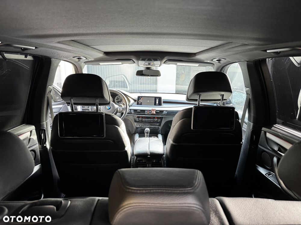 BMW X5 xDrive50i Sport-Aut - 14