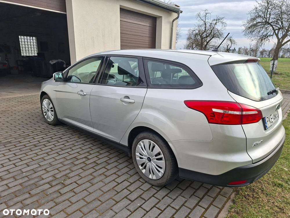 Ford Focus - 8