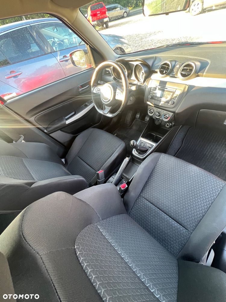 Suzuki Swift 1.2 Dualjet SHVS Premium - 10