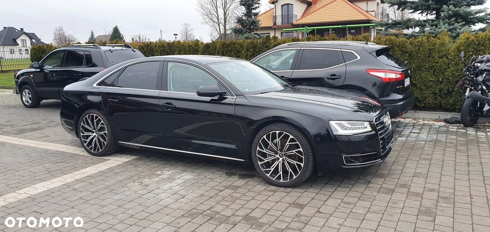 Audi A8 - 1