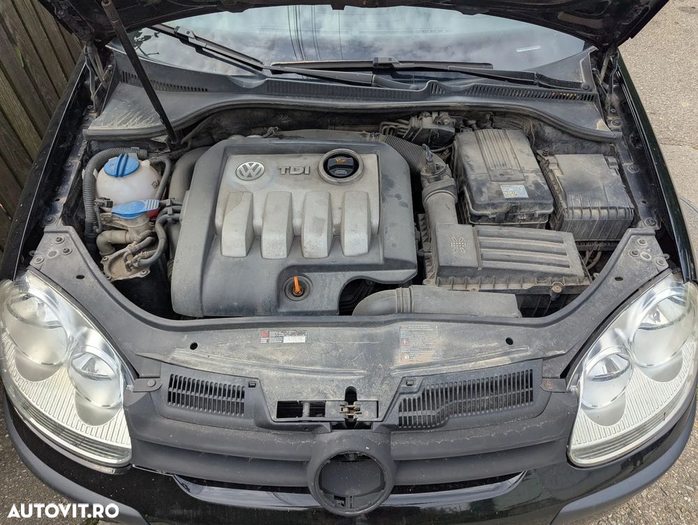 Volkswagen Golf - 2