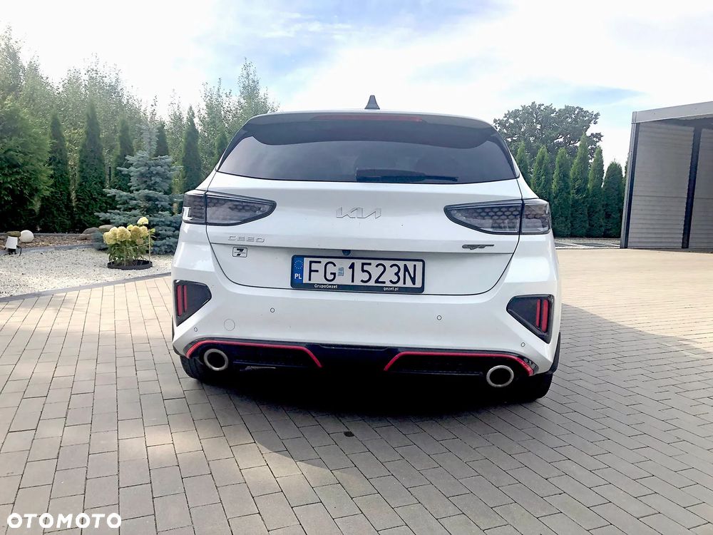 Kia Ceed - 5