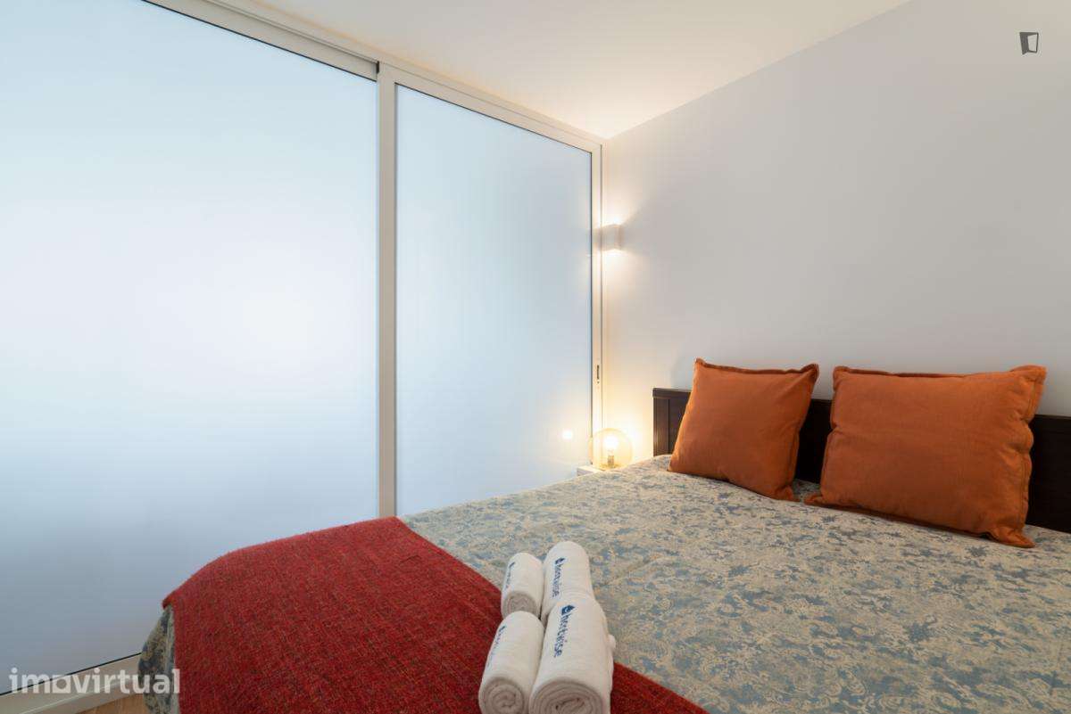 Apartamento com 1 quartos - localizado em Vitória Porto - Grande imagem: 2/35