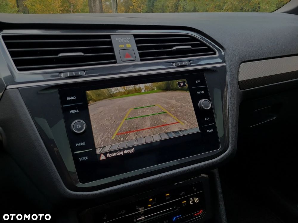 Volkswagen Tiguan - 36