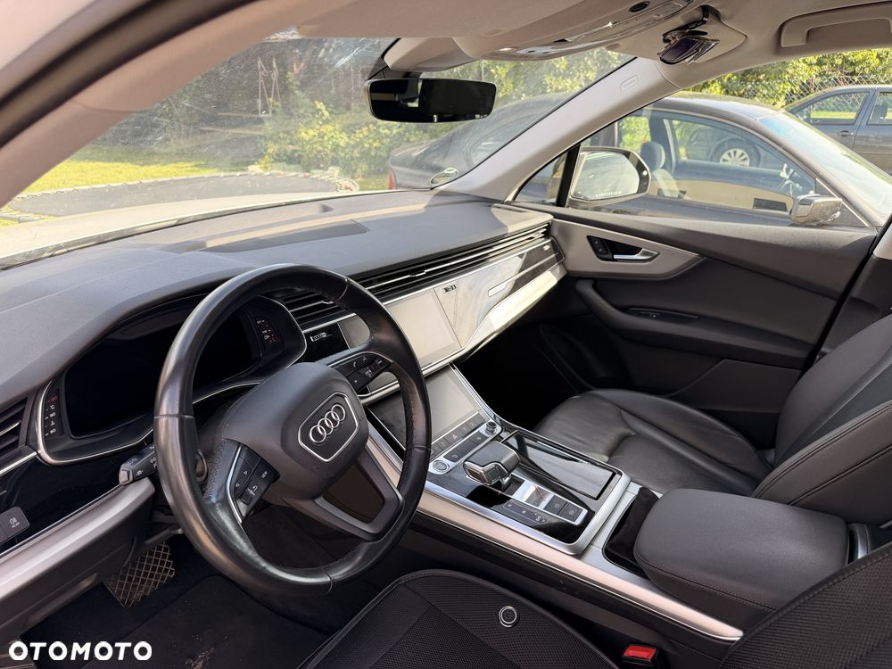 Audi Q7 - 6