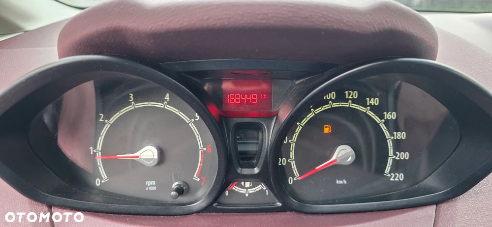 Ford Fiesta - 18