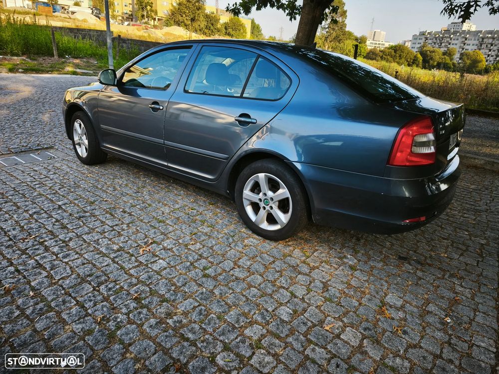 Skoda Octavia 1.6 TDI Greenline Conforto - 4