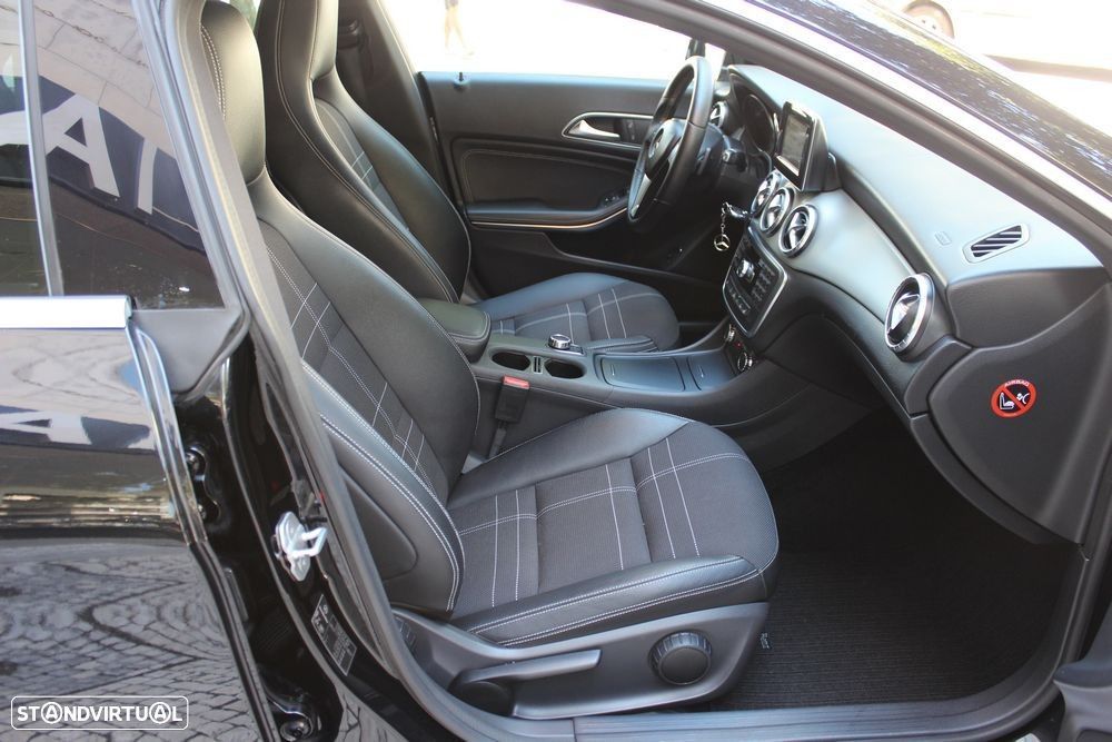 Mercedes-Benz CLA 220 CDI Urban Aut. - 24