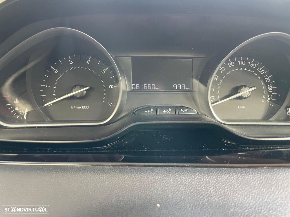 Peugeot 208 1.0 PureTech Access - 10