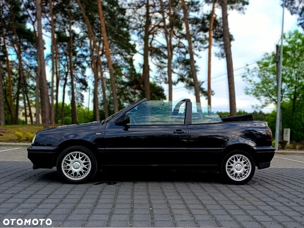 Volkswagen Golf - 8