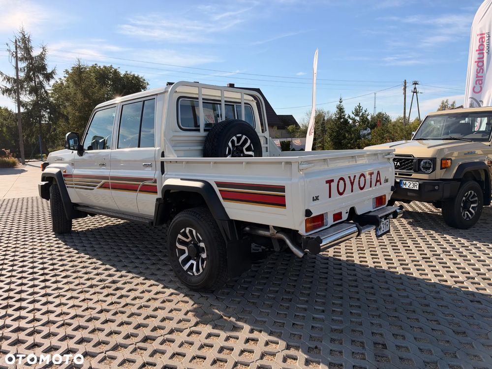 Toyota Land Cruiser - 8