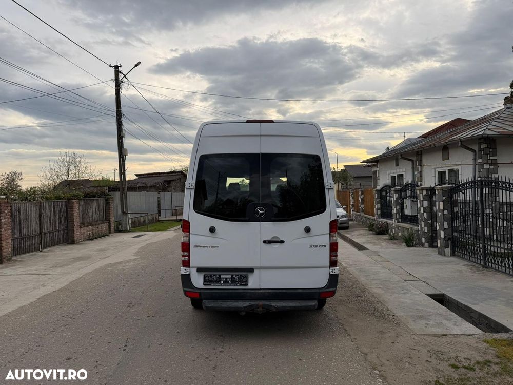 Mercedes-Benz Sprinter - 5