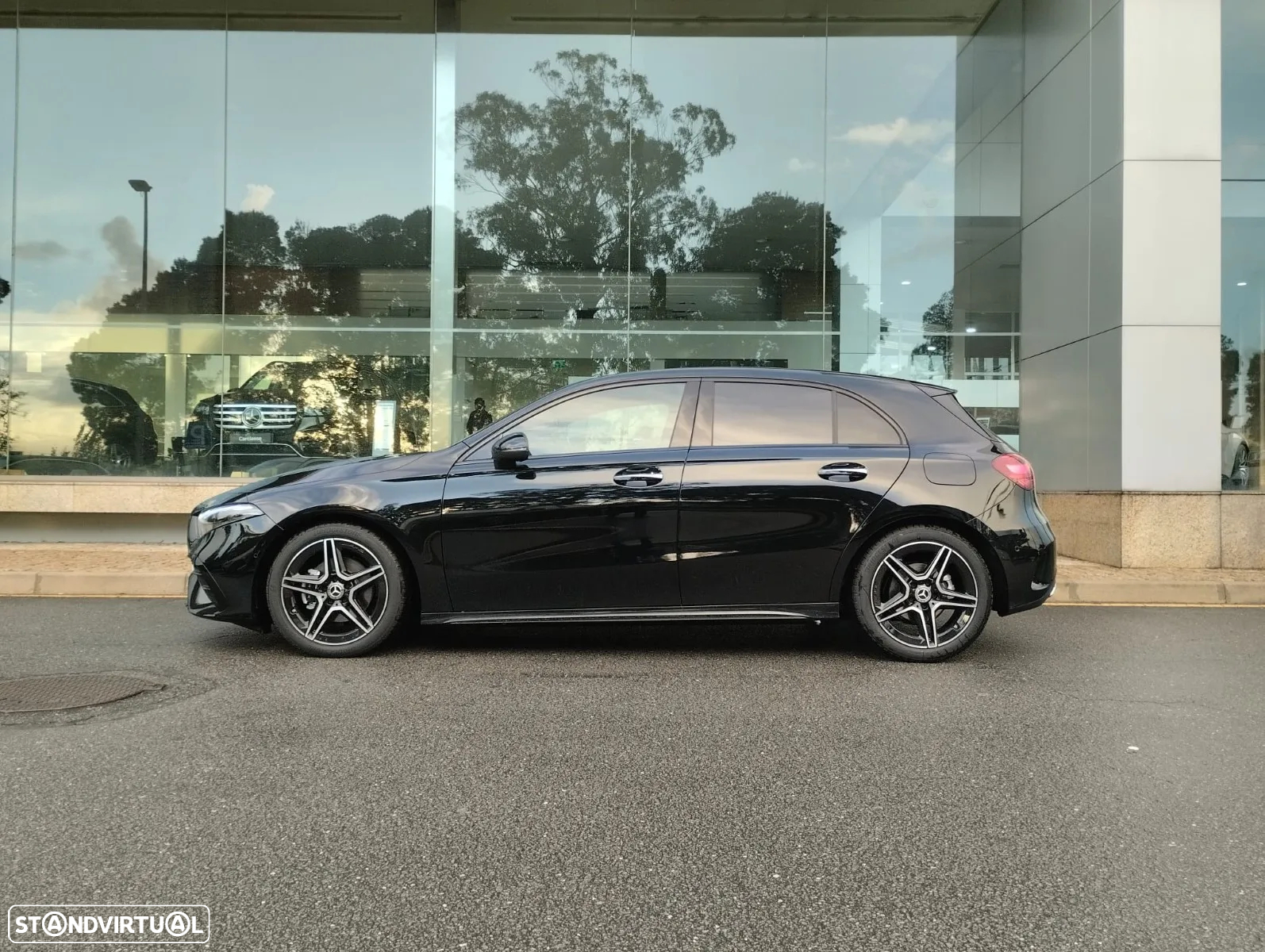 Mercedes-Benz A 200 d - 13