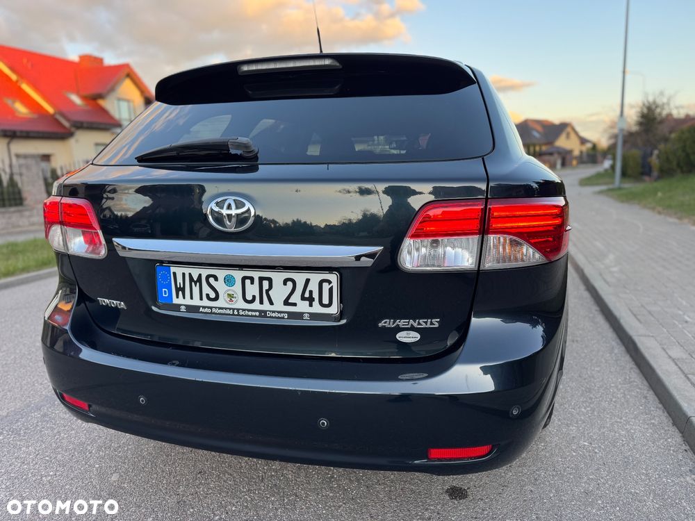 Toyota Avensis 1.8 Executive - 12