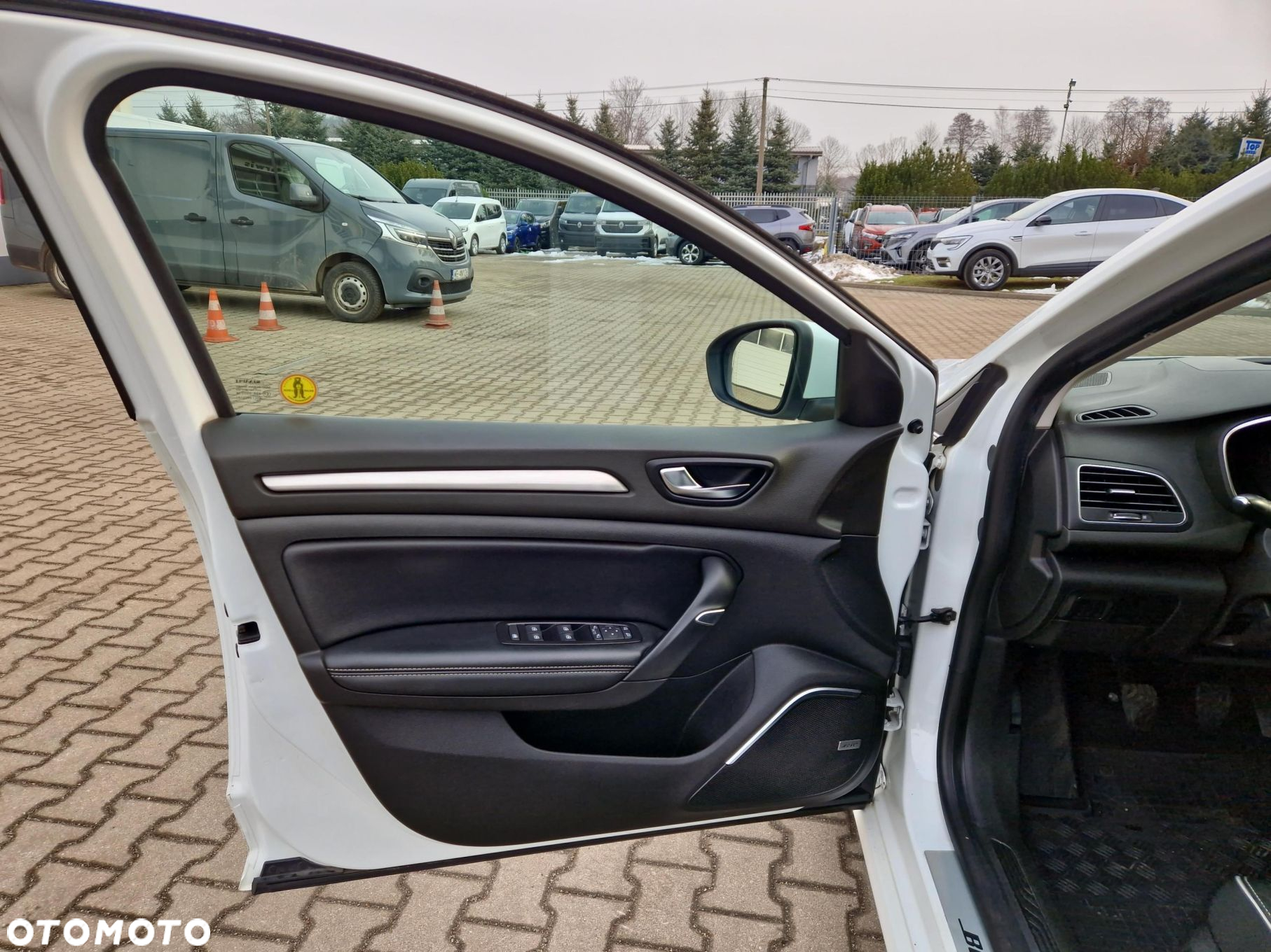Renault Megane 1.2 Energy TCe Bose - 10