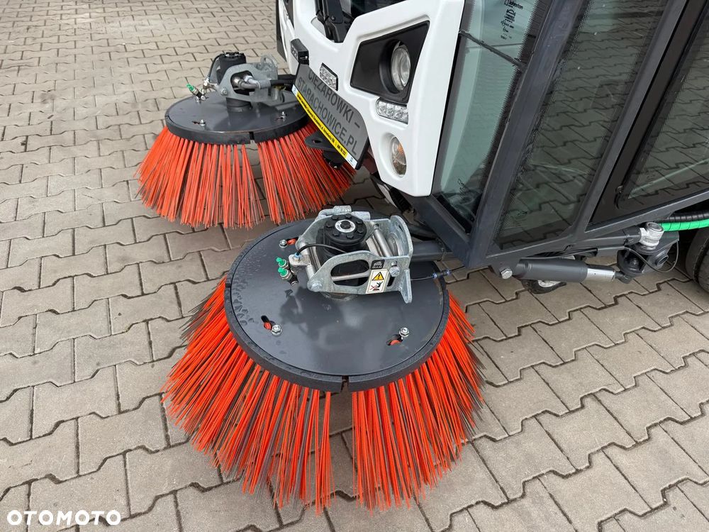 Inny Zamiatarka Johnston Bucher C202 // 2021 r. - 18