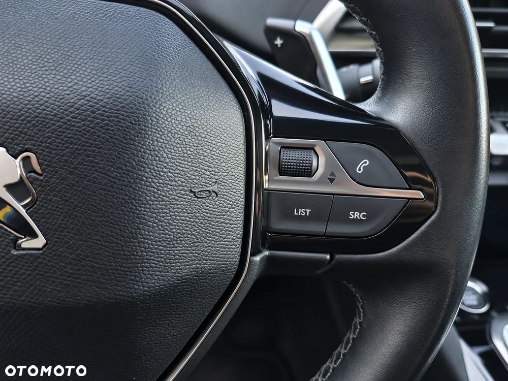Peugeot 3008 1.5 BlueHDi Allure Pack S&S EAT8 - 19