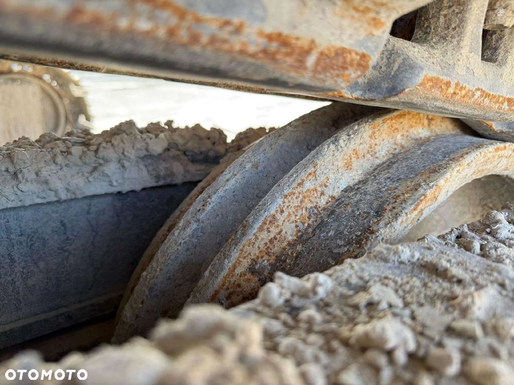 Volvo EC 250 DL - 22