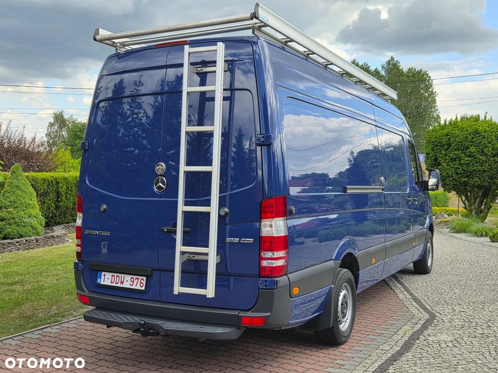 Mercedes-Benz Sprinter - 9