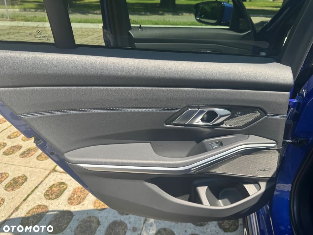 BMW Seria 3 M340i xDrive sport - 31