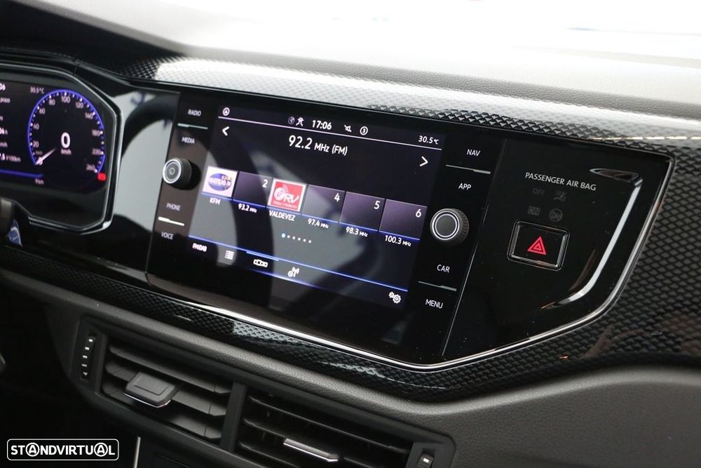 VW Polo 1.0 TSI Urban DSG - 18