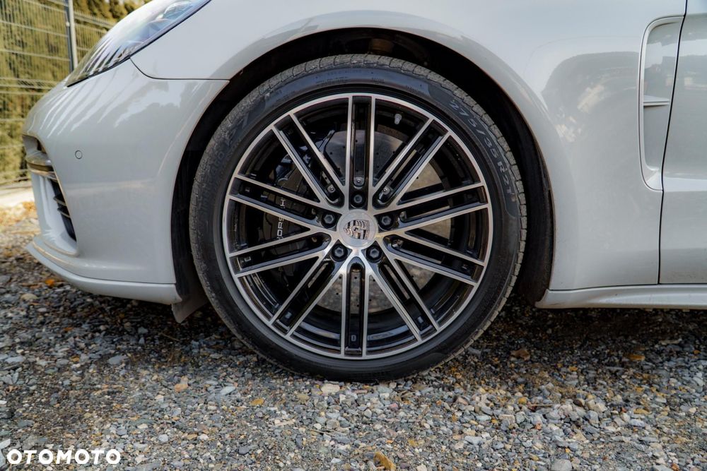 Porsche Panamera Turbo S E-Hybrid - 38