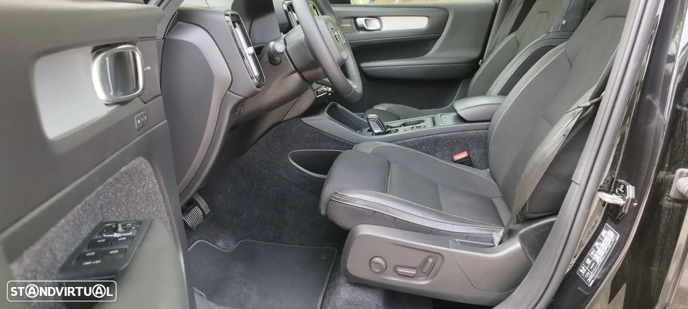 Volvo XC 40 2.0 D3 Momentum Plus - 11