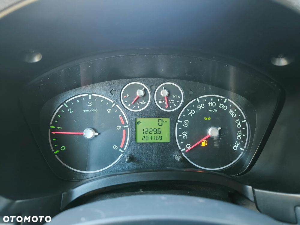 Ford Tourneo Connect - 20