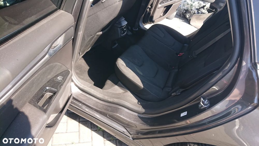 Ford Mondeo - 23