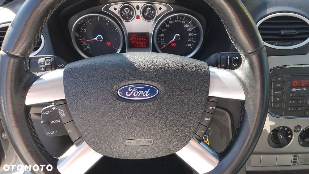 Ford Focus 1.6 Ambiente - 13