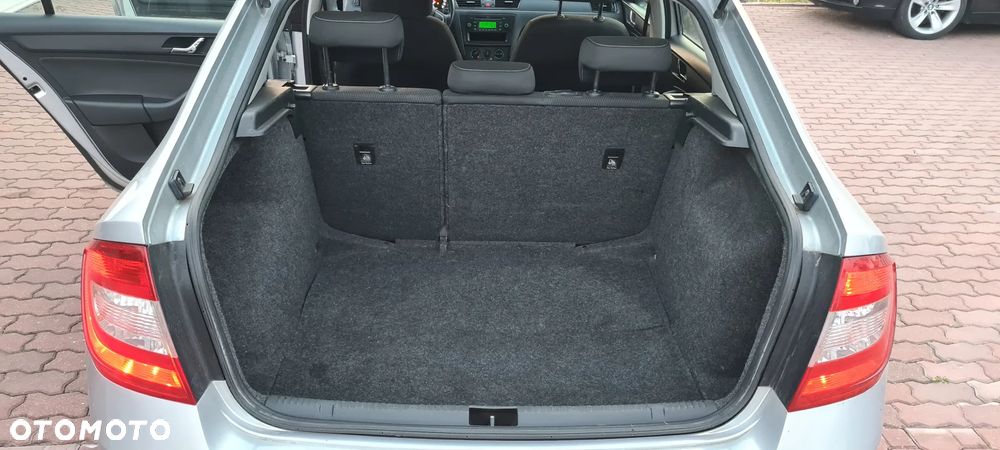 Skoda RAPID 1.6 TDI DPF Ambition - 15