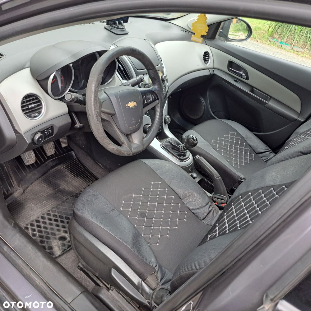 Chevrolet Cruze - 5