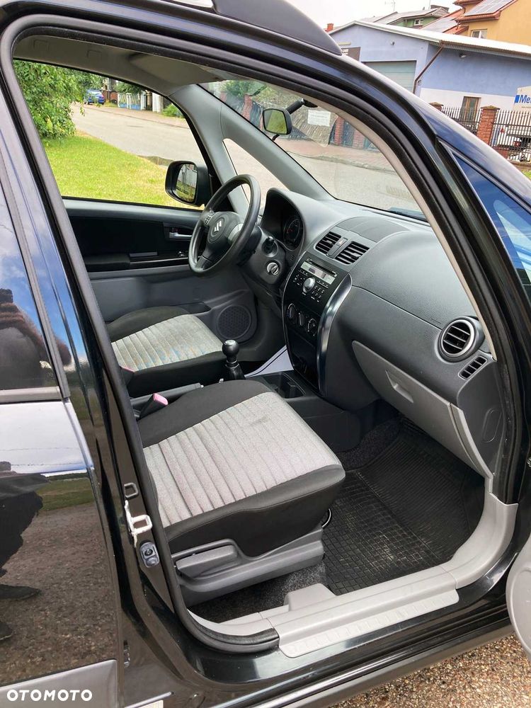 Suzuki SX4 - 8
